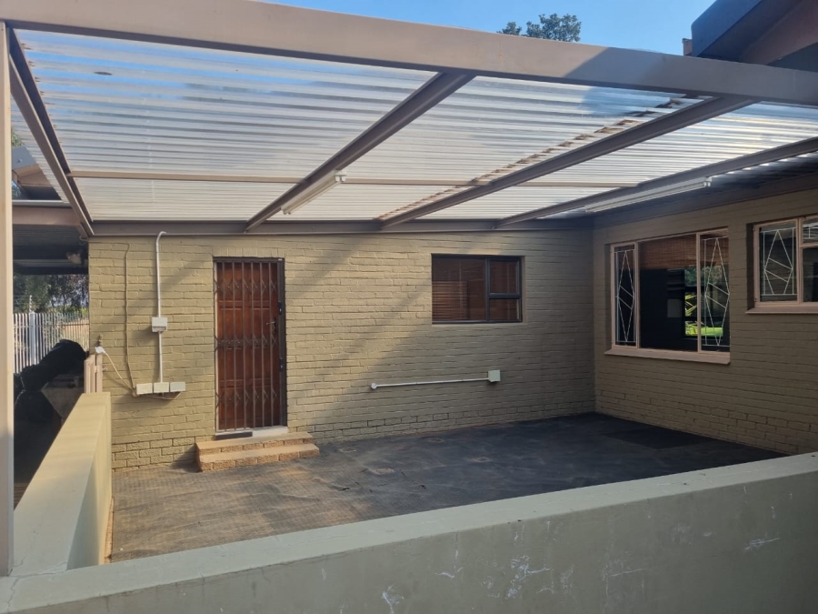 5 Bedroom Property for Sale in Universitas Free State